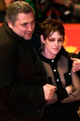Radu Jude and Kristen Stewart at the Closing Ceremony with Award Ceremony at the Berlinale 2023 73 Berlin International Film Festival at Berlinale Palast Berlin, 25 02 2023. Foto:xC.xNiehausx xFuturexImage