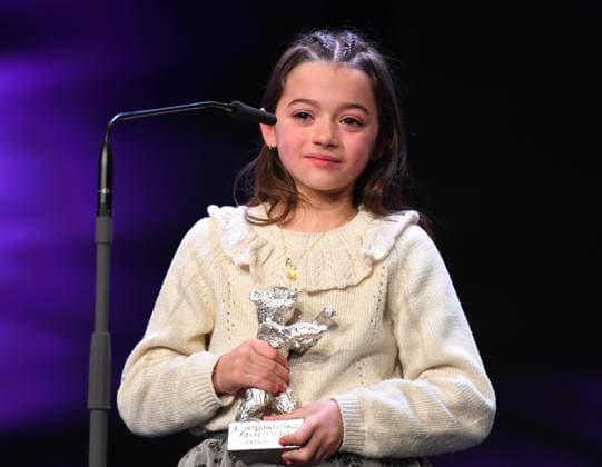 (230226) -- BERLIN, Feb. 26, 2023 -- Sofia Otero, who starred in the film 20,000 Species of Bees , is seen after receiving the Silver Bear for Best Leading Performance during the 73rd Berlin International Film Festival in Berlin, Germany, Feb. 25, 2023. ) GERMANY-BERLIN-BERLINALE 2023-AWARDS RenxPengfei 