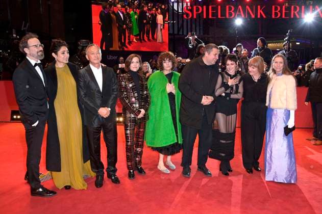 Carlo Chatrian, Golshifteh Farahani, Johnnie To, Carla Simon, Francine Maisler, Radu Jude, Kristen Stewart, Valeska Grisebach and Mariette Rissenbeek at the Closing Ceremony with Award Ceremony at the Berlinale 2023 73 Berlin International Film Festival at the Berlinale Palast Berlin, 25 02 2023. Foto:xF.xKernx xFuturexImage