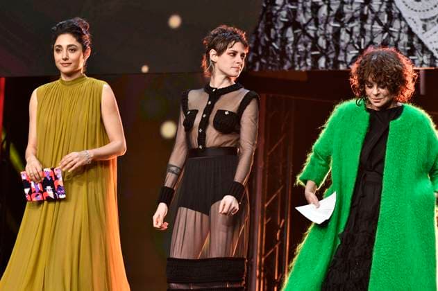 Golshifteh Farahani, Kristen Stewart and Francine Maisler at the Closing Ceremony with Award Ceremony at the Berlinale 2023 73 Berlin International Film Festival at the Berlinale Palast Berlin, 25 02 2023 Foto:xN.xKubelkax xFuturexImage