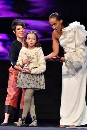 Sofia Otero with the Silver Bear for Best Acting Performance in a Leading Role for 20 000 especies de abejas 20,000 Species of Bees with Estibaliz Urresola Solaguren and Hadnet Tesfai at the Closing Ceremony with Awards Ceremony at the Berlinale 2023 73 Berlin International Film Festival at the Berlinale Palast Berlin, 25 02 2023. Foto:xN.xKubelkax xFuturexImage