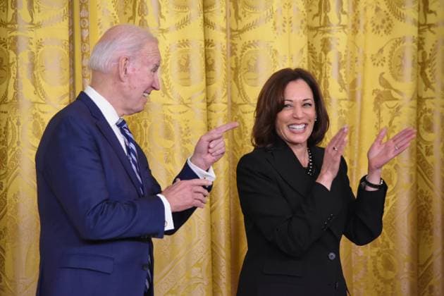 February 27, 2023, Washington, DC, United States: President Joe Biden and Vice President Kamala Harris seen on stage. President of the United States Joe Biden and Vice President of the United States Kamala Harris host a Black History Month Reception at the White House. Several hundred people attended the event at the White House. Excitement could be felt throughout the East Room of the White House. Washington United States - ZUMAs197 20230227_zaa_s197_462 Copyright: xKylexMazzax