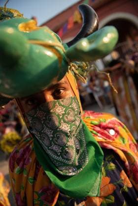 February 27, 2023: Residents of the town of Almolonga, Veracruz, celebrate the traditional Afromestizo carnival. Where they dance through the streets of the town and the children play in the fountain of the old sugar hacienda. - ZUMAqp1_ 20230227_zip_qp1_014 Copyright: xHectorxAdolfoxQuintanarxPerezx