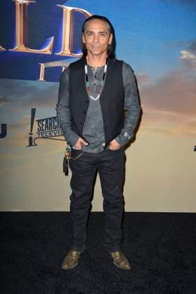 Zahn McClarnon at the premiere of the Hulu streaming series History of the World, Part II at the Hollywood Legion Theater Los Angeles, 27 02 2023. Foto:xD.xStarbuckx xFuturexImage