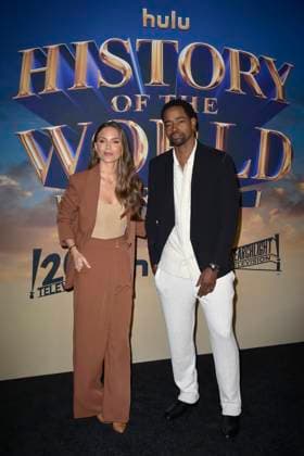 Nina Senicar with husband Jay Ellis at the premiere of the Hulu streaming series History of the World, Part II at the Hollywood Legion Theater Los Angeles, 27 02 2023. Foto:xD.xStarbuckx xFuturexImage