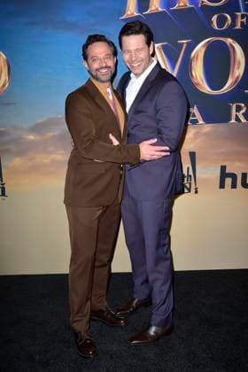 Nick Kroll and Ike Barinholtz at the premiere of the Hulu streaming series History of the World, Part II at the Hollywood Legion Theater Los Angeles, 27 02 2023. Foto:xD.xStarbuckx xFuturexImage