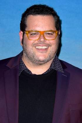 Josh Gad at the premiere of the Hulu streaming series History of the World, Part II at the Hollywood Legion Theater Los Angeles, 27 02 2023. Foto:xD.xStarbuckx xFuturexImage