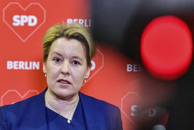 Tagung des SPD-Landesvorstandes *** NUR FÜR REDAKTIONELLE ZWECKE *** EDITORIAL USE ONLY ***<p>Nach einer Sitzung des der Berliner SPD-Landesvorstandes geben Berlins Regierende Bürgermeisterin Franziska Giffey und Raed Saleh Vorsitzender der SPD-Fraktion im Berliner Abgeordnetenhaus eine Pressekonferenz, fotografiert am 01.März 2023 in Berlin. Deutschland Berlin Berlin Copyright: MaurizioxGambarini *** Meeting of the SPD State Executive Committee FOR EDITORIAL PURPOSES ONLY EDITORIAL USE ONLY p After a meeting of the Berlin SPD State Executive Committee, Berlins Governing Mayor Franziska Giffey and Raed Saleh, chairman of the SPD parliamentary group in the Berlin House of Representatives, give a press conference, photographed on 01 March Copyright: MaurizioxGambarini doc7p5cdpavn041bwizslxb ,EDITORIAL USE ONLY