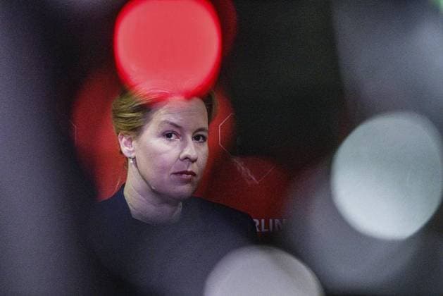 Tagung des SPD-Landesvorstandes *** NUR FÜR REDAKTIONELLE ZWECKE *** EDITORIAL USE ONLY ***<p>Nach einer Sitzung des der Berliner SPD-Landesvorstandes geben Berlins Regierende Bürgermeisterin Franziska Giffey und Raed Saleh Vorsitzender der SPD-Fraktion im Berliner Abgeordnetenhaus eine Pressekonferenz, fotografiert am 01.März 2023 in Berlin. Deutschland Berlin Berlin Copyright: MaurizioxGambarini *** Meeting of the SPD State Executive Committee FOR EDITORIAL PURPOSES ONLY EDITORIAL USE ONLY p After a meeting of the Berlin SPD State Executive Committee, Berlins Governing Mayor Franziska Giffey and Raed Saleh, chairman of the SPD parliamentary group in the Berlin House of Representatives, give a press conference, photographed on 01 March Copyright: MaurizioxGambarini doc7p5cev21awz8jt7uf89 ,EDITORIAL USE ONLY