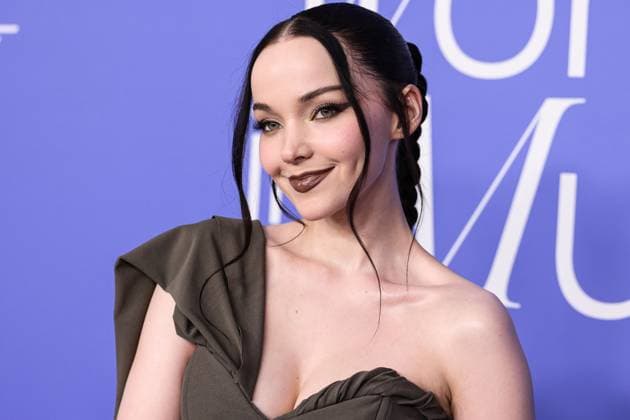 2023 Billboard Women In Music Dove Cameron wearing a Jacquemus dress, Giuseppe Zanotti shoes, and Tyler Ellis clutch arrives at the 2023 Billboard Women In Music held at the YouTube Theater on March 1, 2023 in Inglewood, Los Angeles, California, United States. YouTube Theater, Inglewood, Los Angeles, California California United States  Copyright: xImagexPressxAgencyx originalFilename: collin-2023bill230302_npMAy.jpg