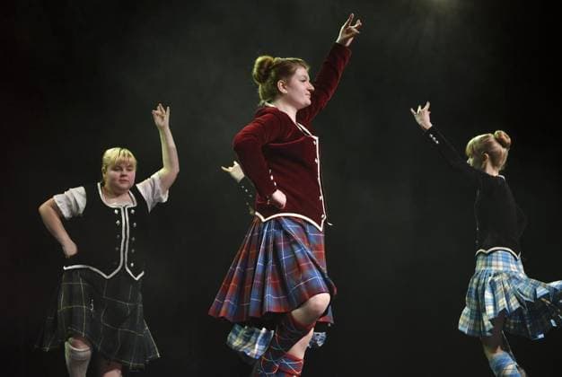 <p>Die MC Arthur Dancers aus Münster. Irish Folk &amp; Celtic Music Night am Freitag, den 03. März 2023 in Gladbeck in der Mathias Jakobs Statdhalle. Deutschland NRW Gladbeck Copyright: HeinrichxJung