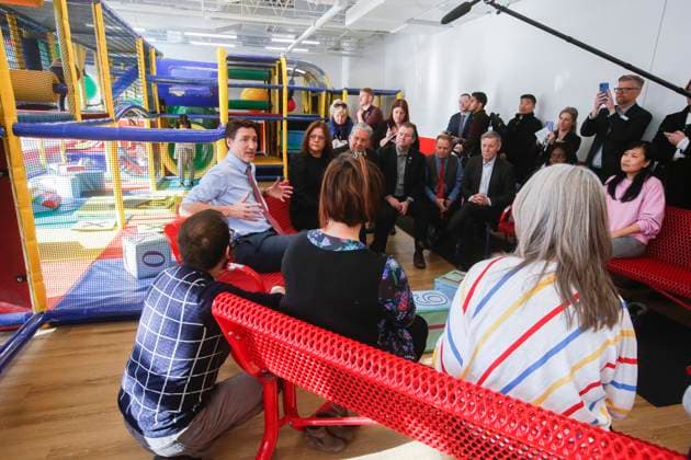 March 3, 2023, WINNIPEG, MANITOBA, CANADA: Prime Minister Justin Trudeau talks to parents at the YMWCA daycare in Winnipeg, Friday, March 3, 2023. Trudeau said Manitoba will achieve an average of $10-a-day child care by April 2, three years ahead of schedule for the Liberal government s target for its national plan. WINNIPEG CANADA  - ZUMAc35_ 20230303_zaf_c35_044 Copyright: xJohnxWoodsx