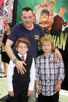 **FILE PHOTO** Tom Sizemore Has Passed Away at 61. LOS ANGELES - AUG 5: Tom Sizemore, sons Jayden and Jagger arrives at the ParaNorman Premiere at Universal CityWalk on August 5, 2012 in Universal City, CA mpi27 MediaPunch Inc Copyright: x mpi27 MediaPunchxIncx