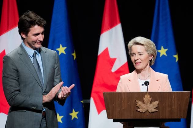 March 7, 2023, Ottawa, ON, Canada: President of the European Commission, Ursula von der Leyen, and Prime Minister Justin Trudeau take part in a reception at the Canadian War Museum in Ottawa, on Tuesday, March 7, 2023. Ottawa Canada  - ZUMAc35_ 20230307_zaf_c35_029 Copyright: xSpencerxColbyx