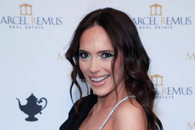 March 8, 2023, Beverly Hills, California, USA: BEVERLY HILLS, CA - MAR 8, 2023: Davina Potratz at the Remus Pre Award Tea Time at The Beverly Hills Hotel. Beverly Hills USA - ZUMAg107 20230308_zep_g107_059 Copyright: xNinaxPrommerx