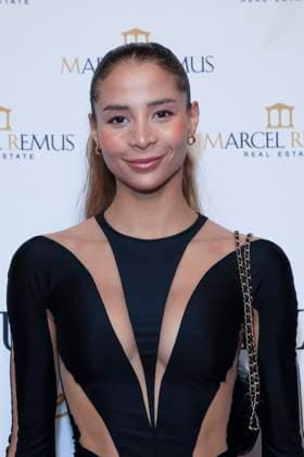 March 8, 2023, Beverly Hills, California, USA: BEVERLY HILLS, CA - MAR 8, 2023: Isabella Bond at the Remus Pre Award Tea Time at The Beverly Hills Hotel. Beverly Hills USA - ZUMAg107 20230308_zep_g107_048 Copyright: xNinaxPrommerx