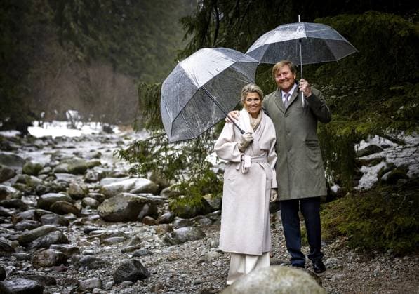 Bilder des Jahres 2023, Entertainment 03 März Entertainment Themen der Woche KW10 Entertainment Bilder des Tages PODBANSKE - King Willem-Alexander and Queen Maxima visit the Tatra National Park, during the third day of the three-day state visit to Slovakia. ANP REMKO DE WAAL netherlands out - belgium out  Copyright: xx x464545426x originalFilename: 464545426.jpg