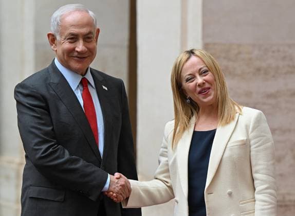 Bilder des Jahres 2023, News 03 März News Themen der Woche KW10 News Bilder des Tages March 10, 2023, ROME, ITALIA: Italian Prime Minister Giorgia Meloni (R) welcomes Israeli Prime Minister Benjamin Netanyahu (L) at the Chigi palace in Rome, Italy, 10 March 2023. ANSA ETTORE FERRARI. ROME ITALIA - ZUMAa110 20230310_zaf_a110_027 Copyright: xEttorexFerrarix