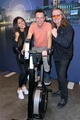 Alicia Alvarez, Ulf Ansorge and Andreas AC Clausen at the charity cycling in favor of Ukrainian aid projects in cooperation with the organization WeAreAllUkrainians in the Europa Passage Hamburg, 09 03 2023 Foto:xgbrcix xFuturexImage