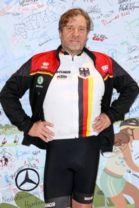 Uwe Rohde at the charity cycling in favor of Ukrainian aid projects in cooperation with the organization WeAreAllUkrainians in the Europa Passage Hamburg, 09 03 2023 Foto:xgbrcix xFuturexImage