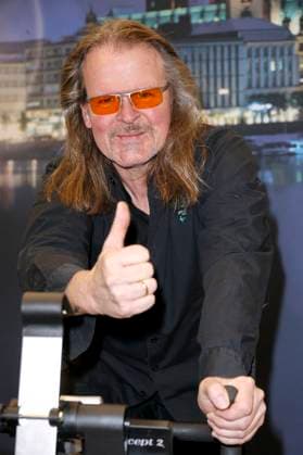 Andreas AC Clausen at the charity cycling in favor of Ukrainian aid projects in cooperation with the organization WeAreAllUkrainians in the Europa Passage Hamburg, 09 03 2023 Foto:xgbrcix xFuturexImage