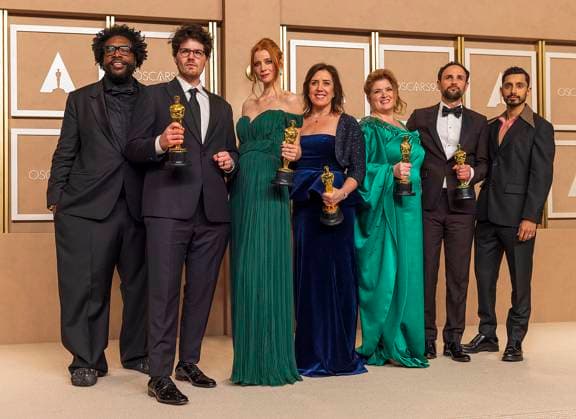 Entertainment Bilder des Tages Daniel Roher, Odessa Rae, Diane Becker, Melanie Miller and Shane Boris (from left to right) pose with their Oscar for Best Documentary Feature for Navalny , in the press room of the 95th edition of the Academy Awards ceremony, at the Dolby Theater in Hollywood, USA, 12 March 2023. 95th edition of the Academy Awards in Hollywood !ACHTUNG: NUR REDAKTIONELLE NUTZUNG!  Copyright: xArmandoxArorizox AME1936 20230313-f1ce73491bba6dea3caa23c2bfecd50237bbfafc