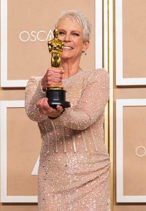 Jamie Lee Curtis poses with her Oscar for Best Supporting Actress for the film Everything Everywhere All at Once , in the press room of the 95th edition of the Academy Awards ceremony, at the Dolby Theater in Hollywood, USA, 12 March 2023. 95th edition of the Academy Awards in Hollywood !ACHTUNG: NUR REDAKTIONELLE NUTZUNG!  Copyright: xArmandoxArorizox AME1926 20230313-7b73b9d619614878d4d81e73434cff24e84479f8