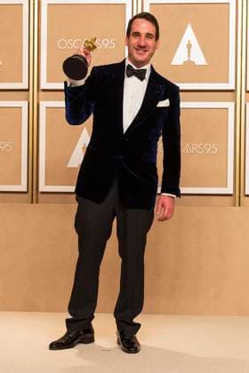 James Friend poses with his Oscar for Best Cinematography for the film All Quiet On The Western Front , in the press room of the 95th edition of the Academy Awards ceremony, at the Dolby Theater in Hollywood, USA, 12 March 2023. 95th edition of the Academy Awards in Hollywood !ACHTUNG: NUR REDAKTIONELLE NUTZUNG!  Copyright: xArmandoxArorizox AME1947 20230313-3b9c3ba0226e31d0b447e73204b4a871406b35f6