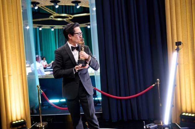 Ke Huy Quan poses backstage with the OscarÂ® for Actor in a Supporting Role during the live ABC telecast of the 95th OscarsÂ® at DolbyÂ® Theatre at Ovation Hollywood on Sunday, March 12, 2023.  Copyright: xA.M.P.A.S.x 34494-317PLX
