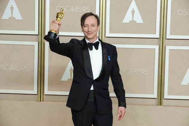 Volker Bertelmann in the press room for 95th Academy Awards - Photo Room, Dolby Theatre, Los Angeles, CA March 12, 2023. Photo By: Elizabeth Goodenough Everett Collection in the press room for 95th Academy Awards - Photo Room, Dolby Theatre, Los Angeles, CA March 12, 2023. Photo By: Elizabeth Goodenough Everett Collection PUBLICATIONXNOTxINxCANxCHNxFRAxITAxJPNxNORxPOLxRUSxESPxUKxUSA