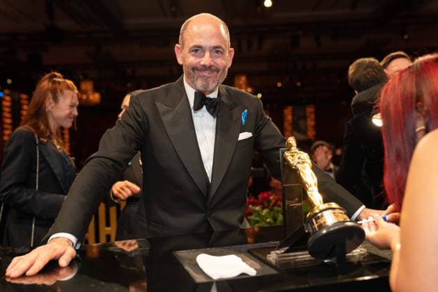 Edward Berger poses backstage with the OscarÂ® for International Feature FIlm during the live ABC telecast of the 95th OscarsÂ® at DolbyÂ® Theatre at Ovation Hollywood on Sunday, March 12, 2023.  Copyright: xA.M.P.A.S.x 34494-587PLX