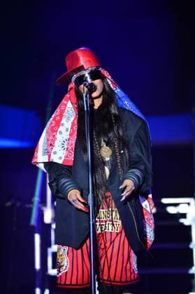 MIAMI GARDENS, FLORIDA - MARCH 12: Erykah Badu performs live on stage during The 16th Annual Jazz in The Gardens Music Fest (JITG) day2 at Hard Rock Stadium on March 12, 2023 in Miami Gardens, Florida. Copyright: xMPI10x xMediaPunchx