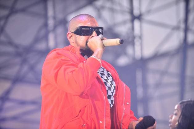 MIAMI GARDENS, FLORIDA - MARCH 12: Sean Paul performs live on stage during The 16th Annual Jazz in The Gardens Music Fest (JITG) day2 at Hard Rock Stadium on March 12, 2023 in Miami Gardens, Florida. Copyright: xMPI10x xMediaPunchx
