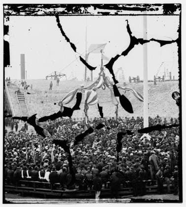 RECORD DATE NOT STATED Charleston Harbor, South Carolina. Interior view of Fort Sumter during ceremony of raising flag. Civil war photographs, 1861-1865 . United States, History, Civil War, 1861-1865. Copyright: xpiemagsx civwarpietiff12032023-3781 !ACHTUNG AUFNAHMEDATUM GESCHÄTZT!