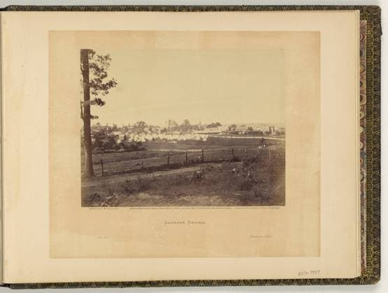 RECORD DATE NOT STATED Culpeper, Virginia negative by T.H. O Sullivan ; positive by A. Gardner.. Illus. in: Gardner s photographic sketch book of the war Alexander Gardner. Washington, D.C. : Philp & Solomons, c1866 , v. 1, no. 48, Copyright by A. Gardner, Title from item. Military camps, Virginia, Culpeper, 1860-1870, United States, History, Civil War, 1861-1865, Military facilities, Union, Virginia. Copyright: xpiemagsx civwarpietiff12032023-8714 !ACHTUNG AUFNAHMEDATUM GESCHÄTZT!