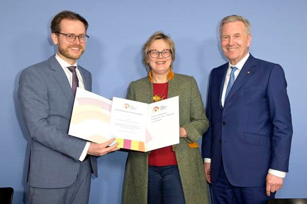 News Themen der Woche KW11 News Bilder des Tages Matthias Slunitschek, Eva Maria Welskop-Deffaa und Christian Wulff bei der Pressekonferenz Hier klingt s mir gut - das bundesweite Projekt für mehr Teilhabe in der Musik im Haus der Bundespressekonferenz. Berlin, 14.03.2023 *** Matthias Slunitschek, Eva Maria Welskop Deffaa and Christian Wulff at the press conference Hier klingt s mir gut the nationwide project for more participation in music in the House of the Federal Press Conference Berlin, 14 03 2023 Foto:xF.xKernx xFuturexImage