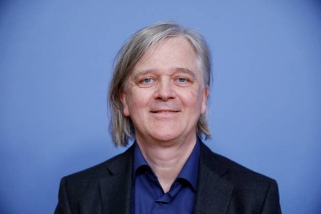 Prof Dr Gunter Kreutz , Germany, Berlin, Federal Press Conference, Topic Press Conference Here it sounds good to me the nationwide project for more participation in music Federal President a D Christian Wulff and Caritas President Eva Maria Welskop Deffa present for the first time the predicate