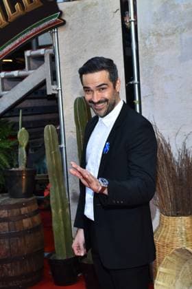 Que Viva Mexico Premiere in Mexiko-Stadt March 14, 2023, Mexico City, Mexico: Actor Alfonso Herrera attends the red carpet of Ã¢â‚¬ËœQue Viva MexicoÃ¢â‚¬â ¢ film Premiere at Cinepolis Oasis Coyoacan. on March 14, 2023 in Mexico City, Mexico. Mexico City Mexico - ZUMAe321 20230315_zia_e321_006 Copyright: xCarlosxTischlerx
