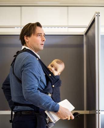AMSTERDAM - FVD leader Thierry Baudet casts his vote for the provincial elections. ANP KOEN VAN WEEL netherlands out - belgium out  Copyright: xx x465035527x originalFilename: 465035527.jpg