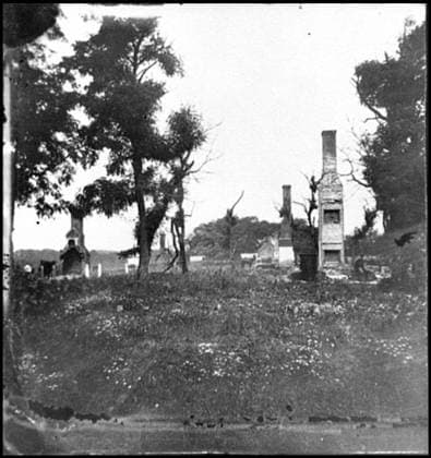 RECORD DATE NOT STATED Charles City Court House, Virginia Ruins of houses. Civil war photographs, 1861-1865 , Selected Civil War Photographs, 1861-1865. United States, History, Civil War, 1861-1865, Wilderness, Battle of the, Va, 1864, United States, Virginia, Charles City Court House. Copyright: xpiemagsx civwarpietiff12032023-18278 !ACHTUNG AUFNAHMEDATUM GESCHÄTZT!