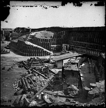 RECORD DATE NOT STATED Charleston, South Carolina Interior of Fort Sumter, with gabion reinforcements. Civil war photographs, 1861-1865 , Selected Civil War Photographs, 1861-1865. United States, History, Civil War, 1861-1865, Military facilities, United States, History, Civil War, 1861-1865, Equipment and supplies, Charleston (S.C.), History, Civil War, 1861-1865, Forts & fortifications, United States, South Carolina, Charleston. Copyright: xpiemagsx civwarpietiff12032023-18562 !ACHTUNG AUFNAHMEDATUM GESCHÄTZT!