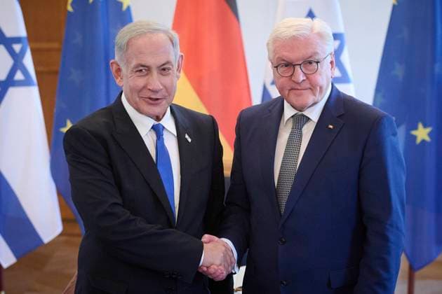 Berlin, Frank Walter Steinmeier meets Benjamin Netanyahu Federal President Frank Walter Steinmeier and the Prime Minister of the State of Israel Benjamin Netanyahu on 16 03 2023 at Bellevue Palace in Berlin Berlin Bellevue Palace Berlin Germany
