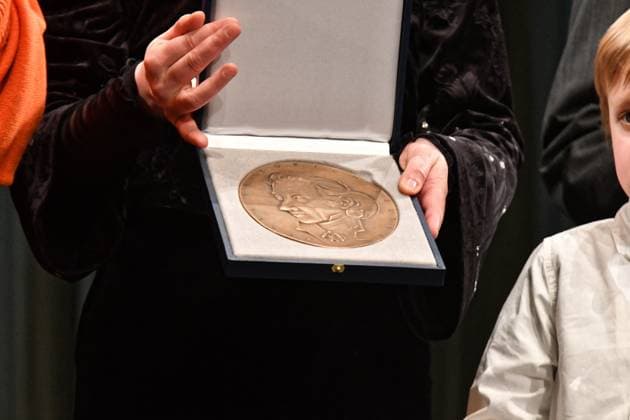 Choir Orchsester 19 03 2023 Ceremony for the award of the Zelter and PRO MUSICA plaques with the Minister of Culture Claudia Roth in the context of the Days of Choir and Orchestra Music TCOM in Dessau Roßlau in the Dessau Theater AWARD OF THE ZELTER PLAKETTE to the Berlin Mozart Choir and AWARD OF THE PRO MUSICA PLAKETTE to the Trombone Choir Döbeln Dessau Ros