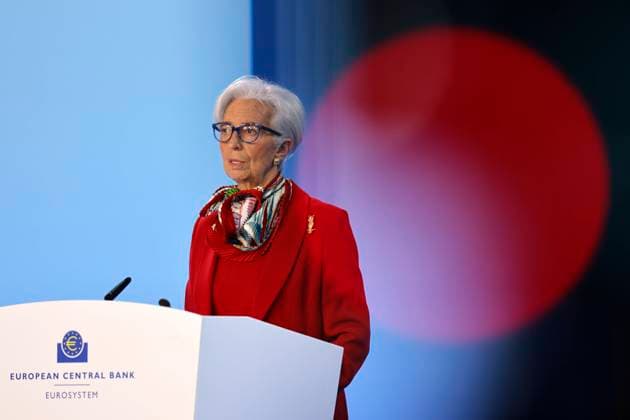 EZB-Präsidentin Christine Lagarde bei der Pressekonferenz der Europäischen Zentralbank in der EZB in Frankfurt. Erneut hat die EZB den Leitzins angehoben, um die Inflation einzudämmen. Durch die Erhöhung um 0,5 Prozentpunkte steigt der Leitzins auf nun 3,5 Prozent. Frankfurt, 16.03.2023 Hessen Deutschland *** ECB President Christine Lagarde at the press conference of the European Central Bank at the ECB in Frankfurt Once again, the ECB has raised the key interest rate in order to curb inflation The increase of 0.5 percentage points brings the key interest rate to now 3.5 percent Frankfurt, 16 03 2023 Hesse Germany Copyright: xChristophxHardtx