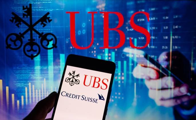 Credit Suisse - UBS Illustration Credit Suisse logo with UBS displayed on mobile with UBS logo seen in the background. On 19 March 2023 in Brussels, Belgium. (Photo illustration by Jonathan Raa NurPhoto) Brussels Belgium  Copyright: xJonathanxRaax originalFilename: raa-creditsu230319_npxuK.jpg