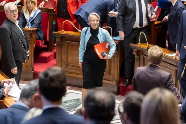 News Bilder des Tages Paris, France March 20, 2023 - Session at the National Assembly dedicated to the vote of no confidence (Motion de censure) against the government after the release of the article 49.3 - Elisabeth Borne REFORME DES RETRAITES, POLITIQUE, HEMICYCLE, ASSEMBLEE NATIONALE, DEPUTE, VOTE, DEMOCRATIE, PARLEMENTAIRE, DEPUTE  Copyright: xVincentxIsorex
