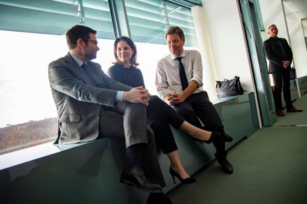 News Themen der Woche KW12 News Bilder des Tages (L-R) Justizminister Marco Buschmann, Aussenministerin Annalena Baerbock und Wirtschaftsminister Robert Habeck vor der Kabinettssitzung im Kanzleramt in Berlin am 22. Februar 2023. Kabinettssitzung im Kanzleramt *** L R Justice Minister Marco Buschmann, Foreign Minister Annalena Baerbock and Economics Minister Robert Habeck before the cabinet meeting at the Chancellery in Berlin on February 22, 2023 Cabinet meeting at the Chancellery.