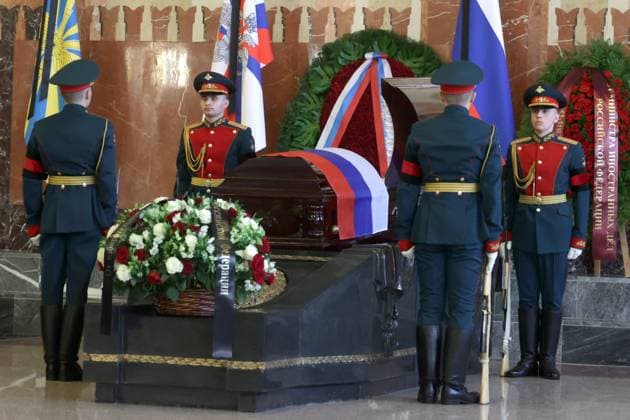 News Themen der Woche KW12 News Bilder des Tages RUSSIA, MOSCOW REGION - MARCH 24, 2023: A mourning ceremony for Vladimir Churov, former chairman of the Russian Central Election Commission and Russia s Ambassador-at-Large, at the Federal Military Memorial Cemetery in Mytishchi. Churov died aged 70 on March 22. Stanislav Krasilnikov TASS  58038495