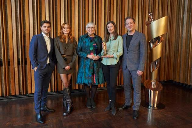 Bilder des Jahres 2023, Entertainment 03 März Entertainment Themen der Woche KW12 Entertainment Bilder des Tages DEUTSCHER FILMPREIS 2023: Bekanntgabe der Nominierungen Claudia Roth, der Beauftragten der Bundesregierung für Kultur und Medien, wird das Präsidium der Deutschen Filmakademie, Alexandra Maria Lara und Florian Gallenberger, sowie die Filmpreis-Botschafter:innen Lea van Acken und Lucas Reiber bei DEUTSCHER FILMPREIS 2023: Bekanntgabe der Nominierungen im Kino International am 24.03.2023 in Berlin *** GERMAN FILM AWARD 2023 Announcement of the nominations Claudia Roth, the Federal Government Commissioner for Culture and the Media, will present the Presidium of the German Film Academy, Alexandra Maria Lara and Florian Gallenberger, as well as the Film Award Ambassadors inside Lea van Acken and Lucas Reiber at GERMAN FILM AWARD 2023 Announc Copyright: xEventpressxRadkex