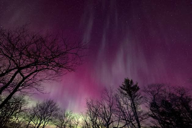 GRAVENHURST, ON - MARCH 23: The Northern Lights appear in the sky on March 23, 2023 in Gravenhurst, Ontario, Canada.  Copyright: xChinaxNewsxServicex VCG111428653403